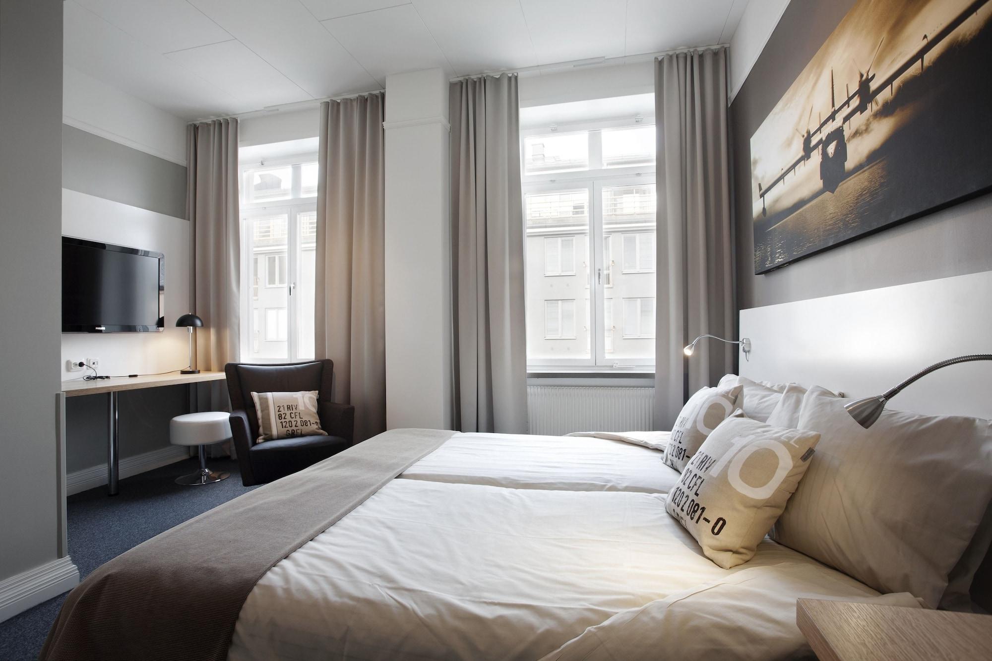 Hotel Oerebro Екстер'єр фото