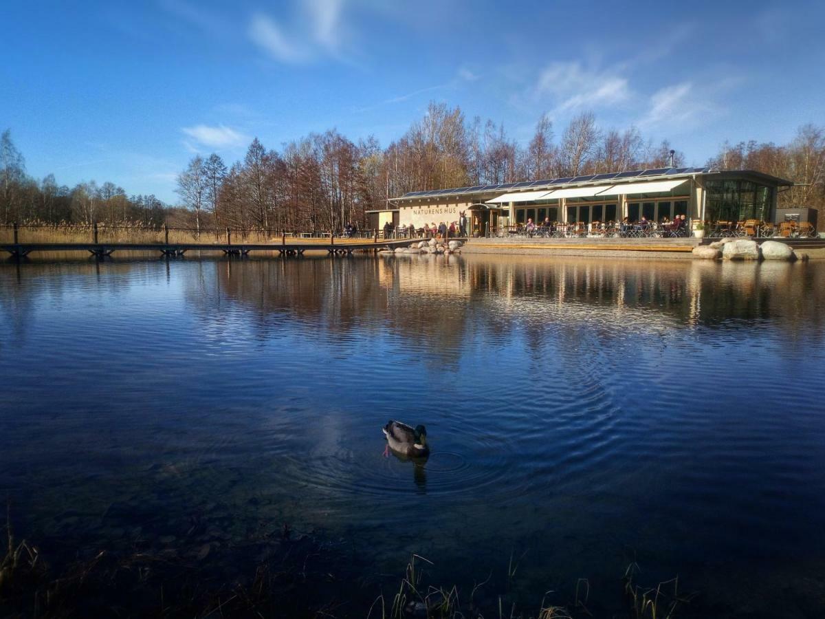 Hotel Oerebro Екстер'єр фото
